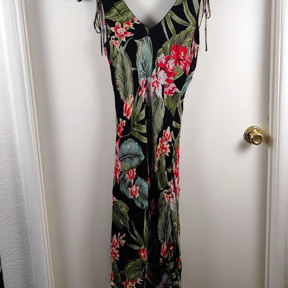 Lola P Black Floral Y2K Beaded  Long Length size small ruffle bottom